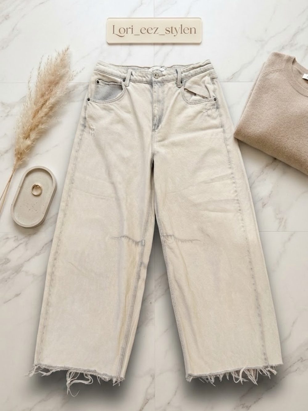BDG Wide-Leg High-Rise Jeans in Washed White